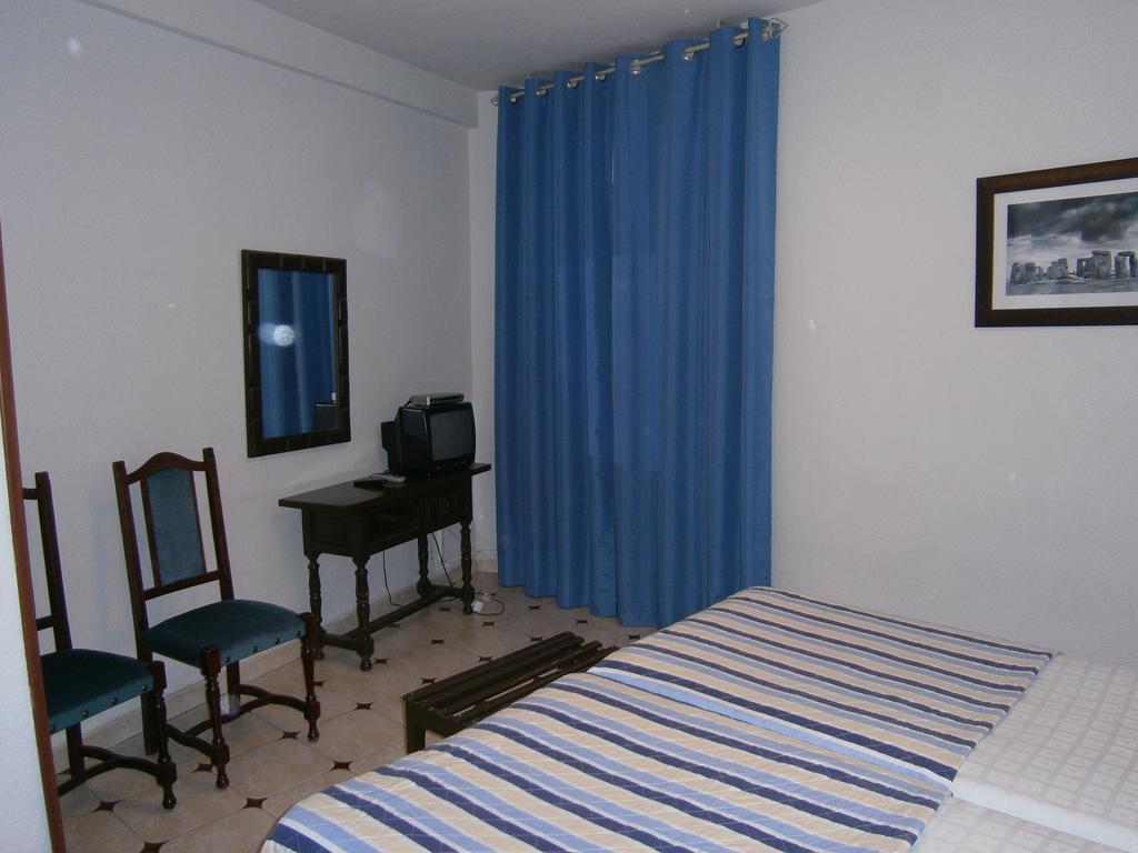 Hostal Residencia Avenida كوينكا المظهر الخارجي الصورة
