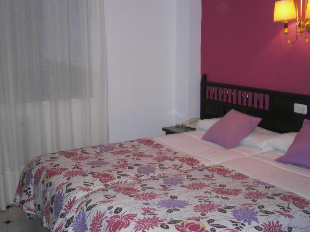 Hostal Residencia Avenida كوينكا المظهر الخارجي الصورة